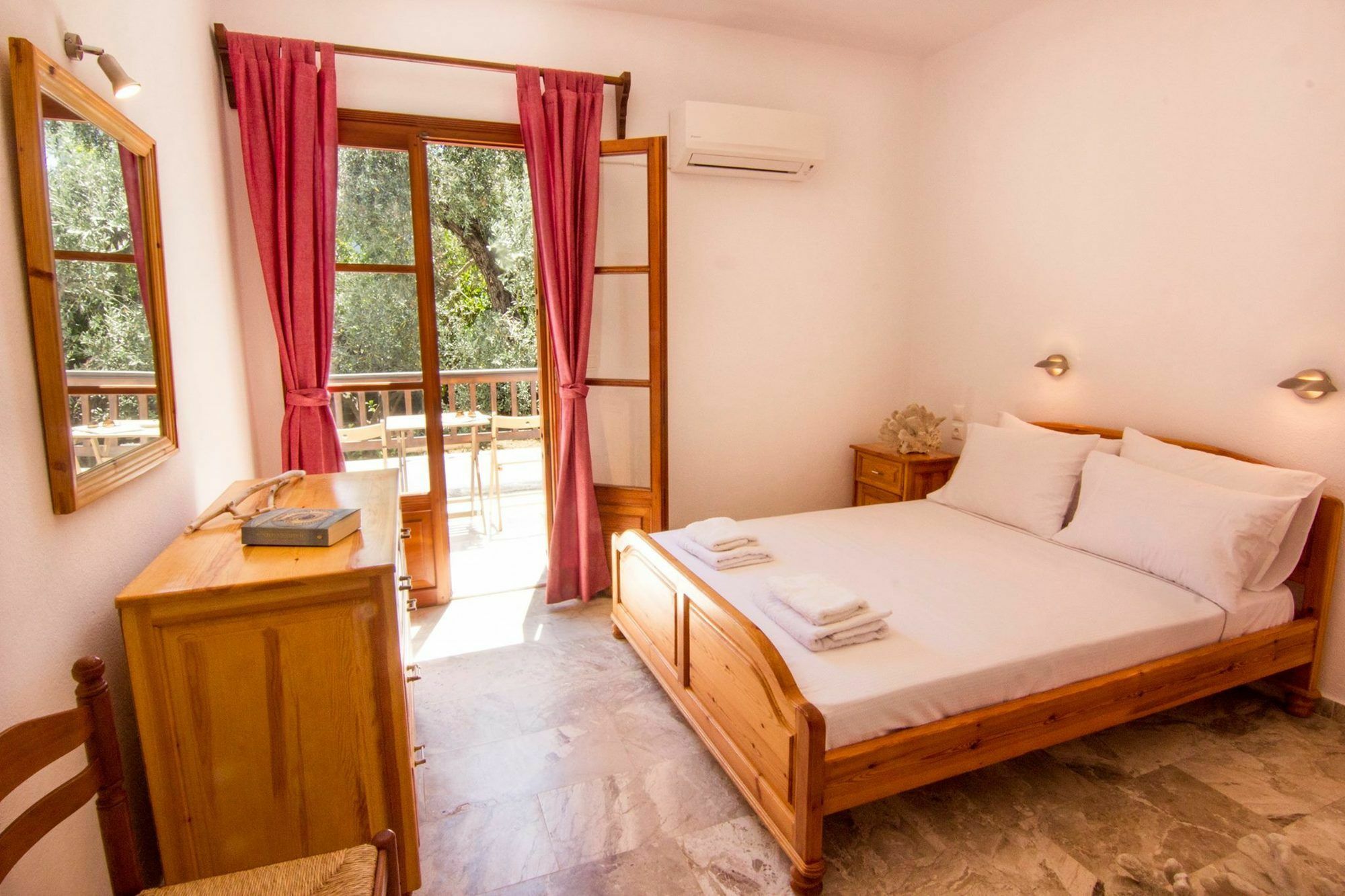 Naftilos Skiathos Exteriér fotografie